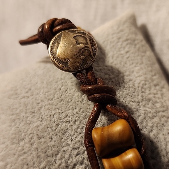 Men's Bracelet with Buffalo Button - Picture 8 of 9